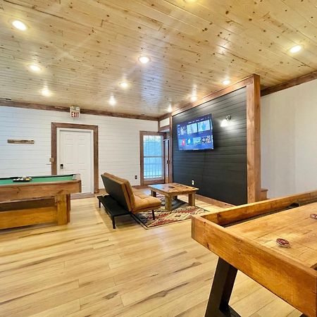 Lazy Bear Cabin Сивиървил Екстериор снимка