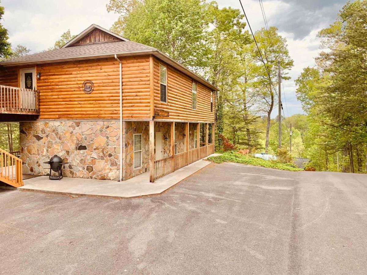 Lazy Bear Cabin Сивиървил Екстериор снимка