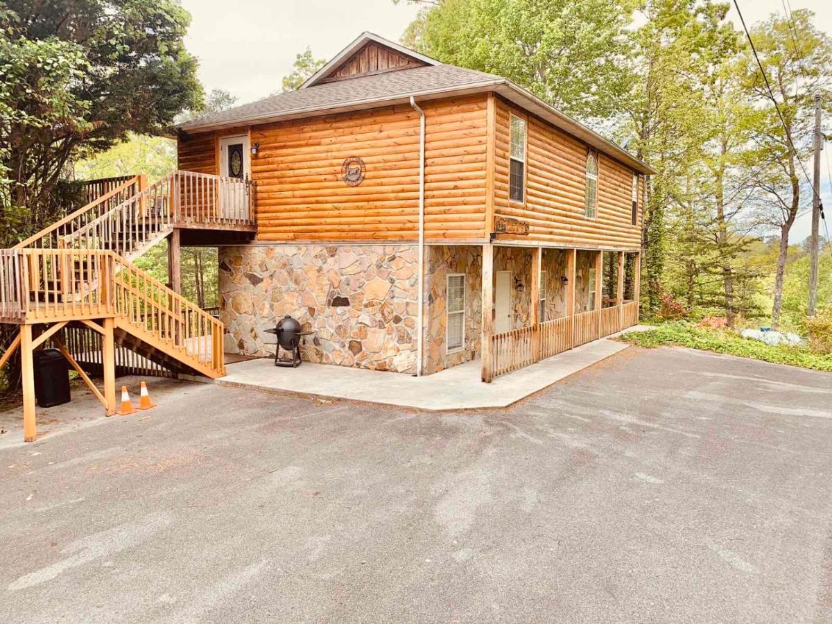 Lazy Bear Cabin Сивиървил Екстериор снимка