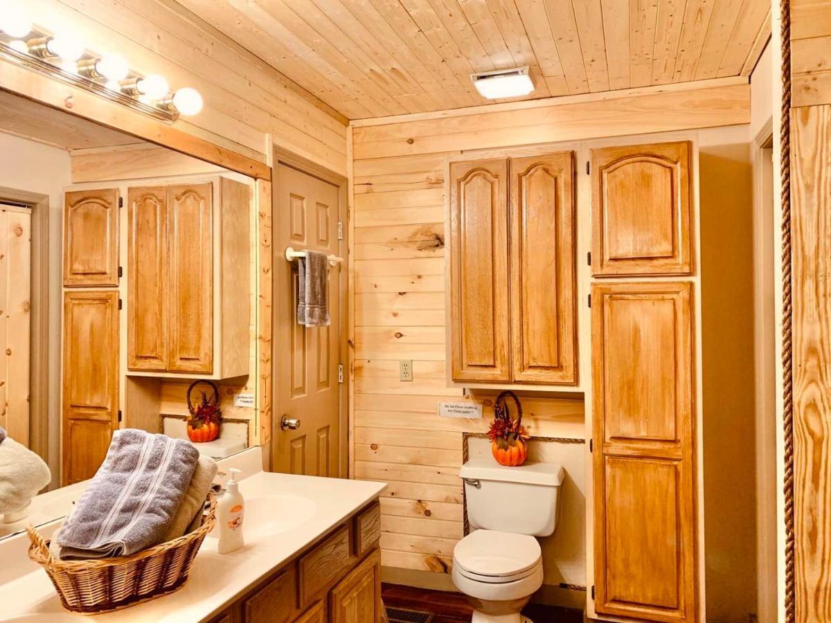 Lazy Bear Cabin Сивиървил Екстериор снимка