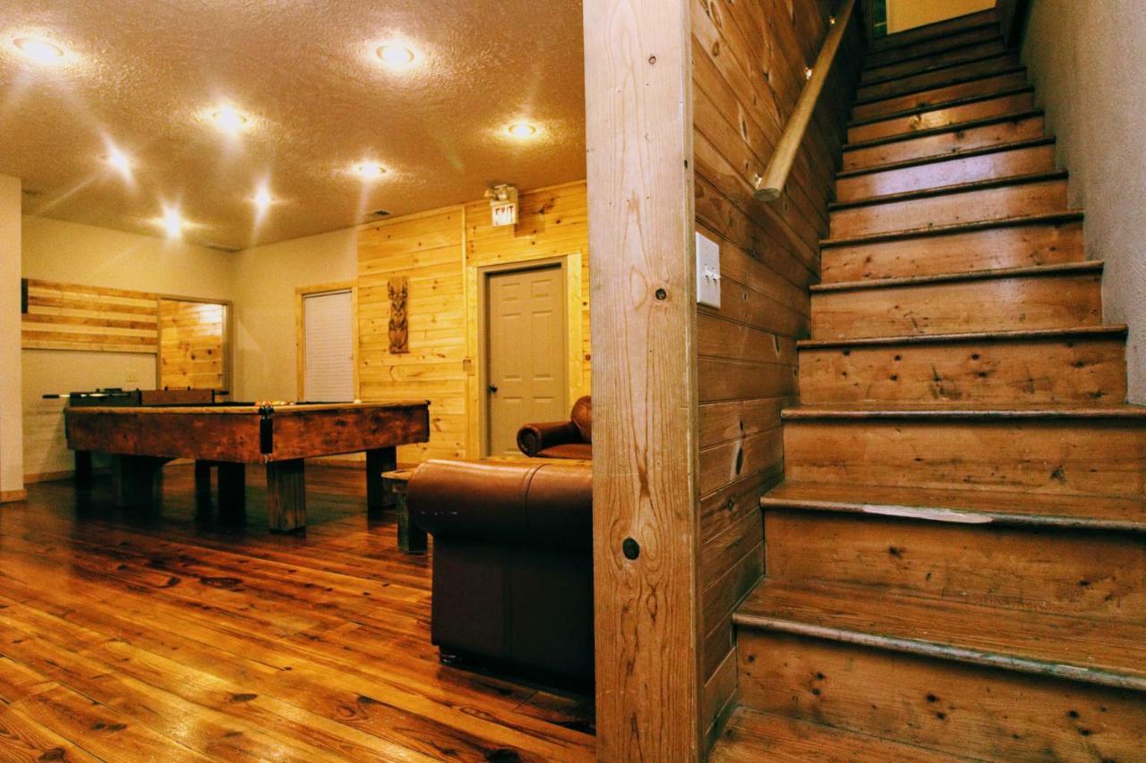 Lazy Bear Cabin Сивиървил Екстериор снимка
