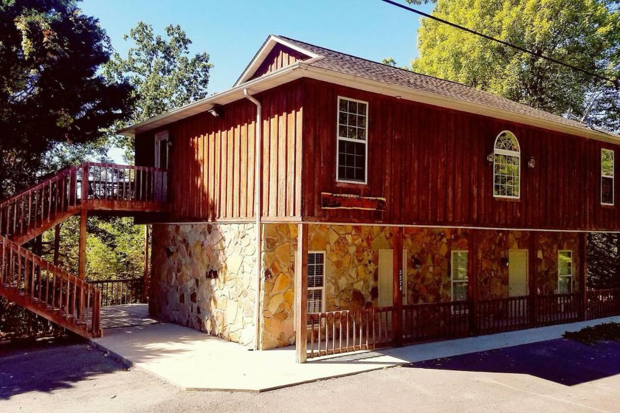 Lazy Bear Cabin Сивиървил Екстериор снимка